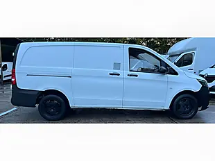 Used 2017 Mercedes-Benz Vito L2 White - Interior and Exterior details 6