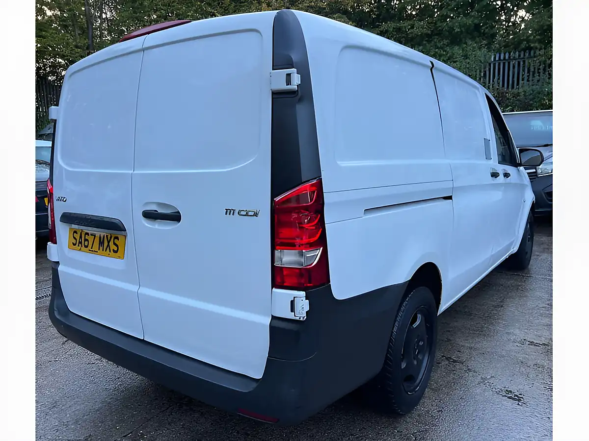 Used 2017 Mercedes-Benz Vito L2 White - Interior and Exterior details 8