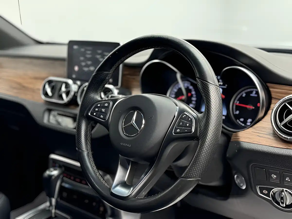 Used 2017 Mercedes-Benz X-Class Power Black - Interior and Exterior details 2