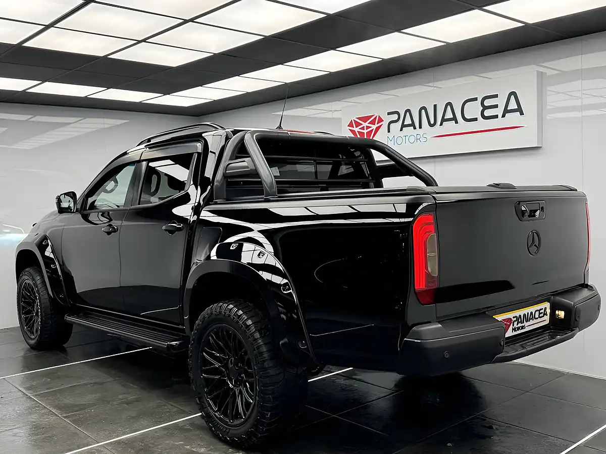 Used 2017 Mercedes-Benz X-Class Power Black - Interior and Exterior details 4
