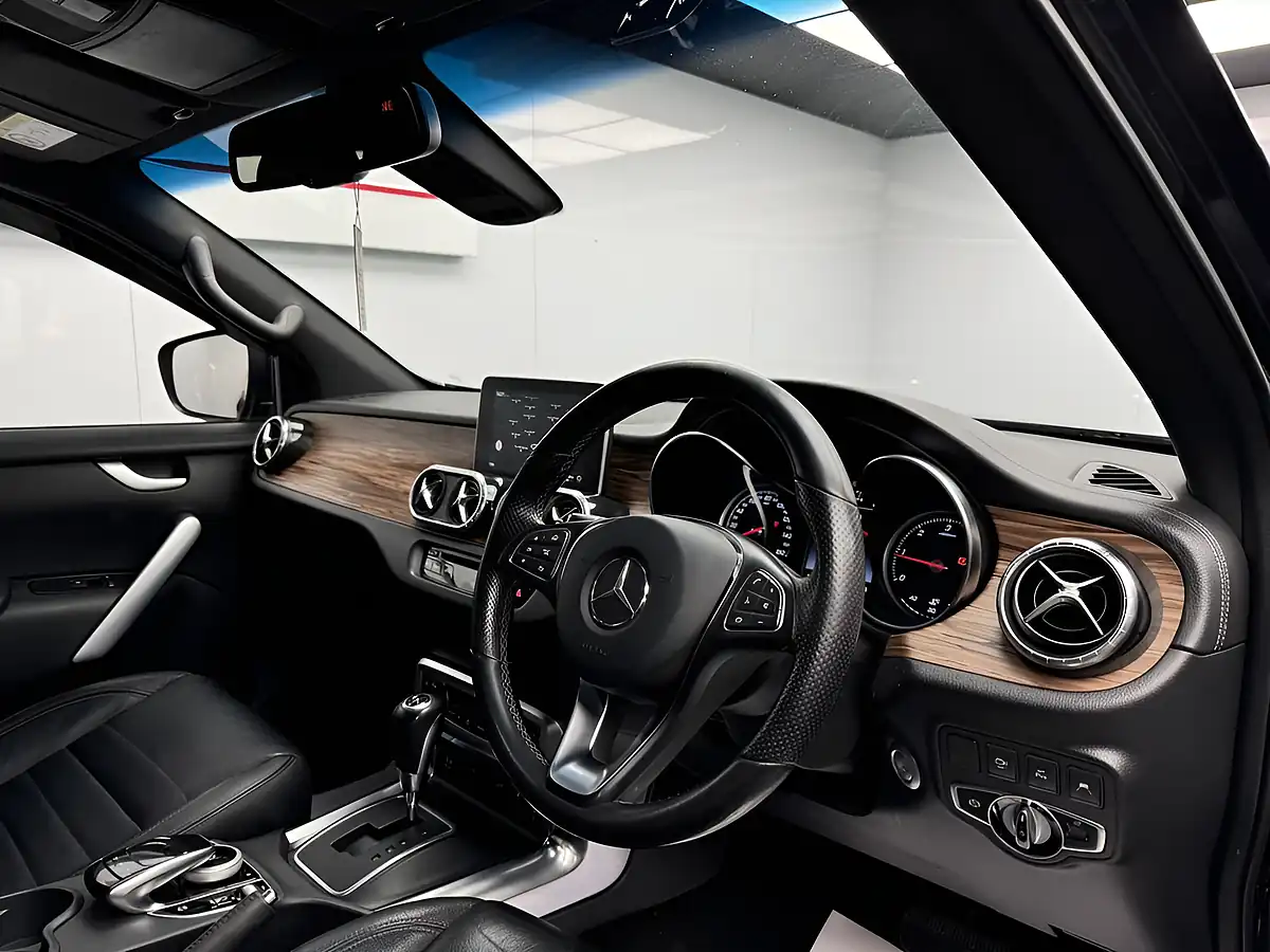 Used 2017 Mercedes-Benz X-Class Power Black - Interior and Exterior details 8