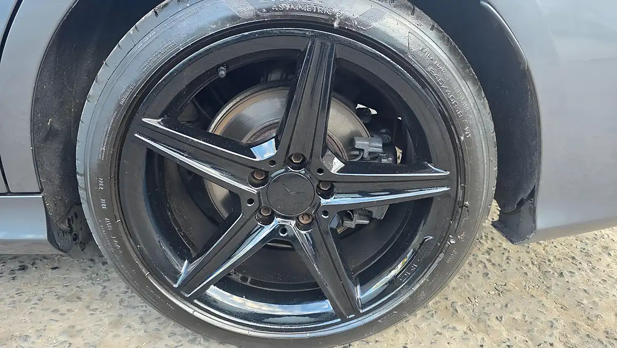Used 2017 Mercedes C Class AMG Line Grey - Interior and Exterior details 19