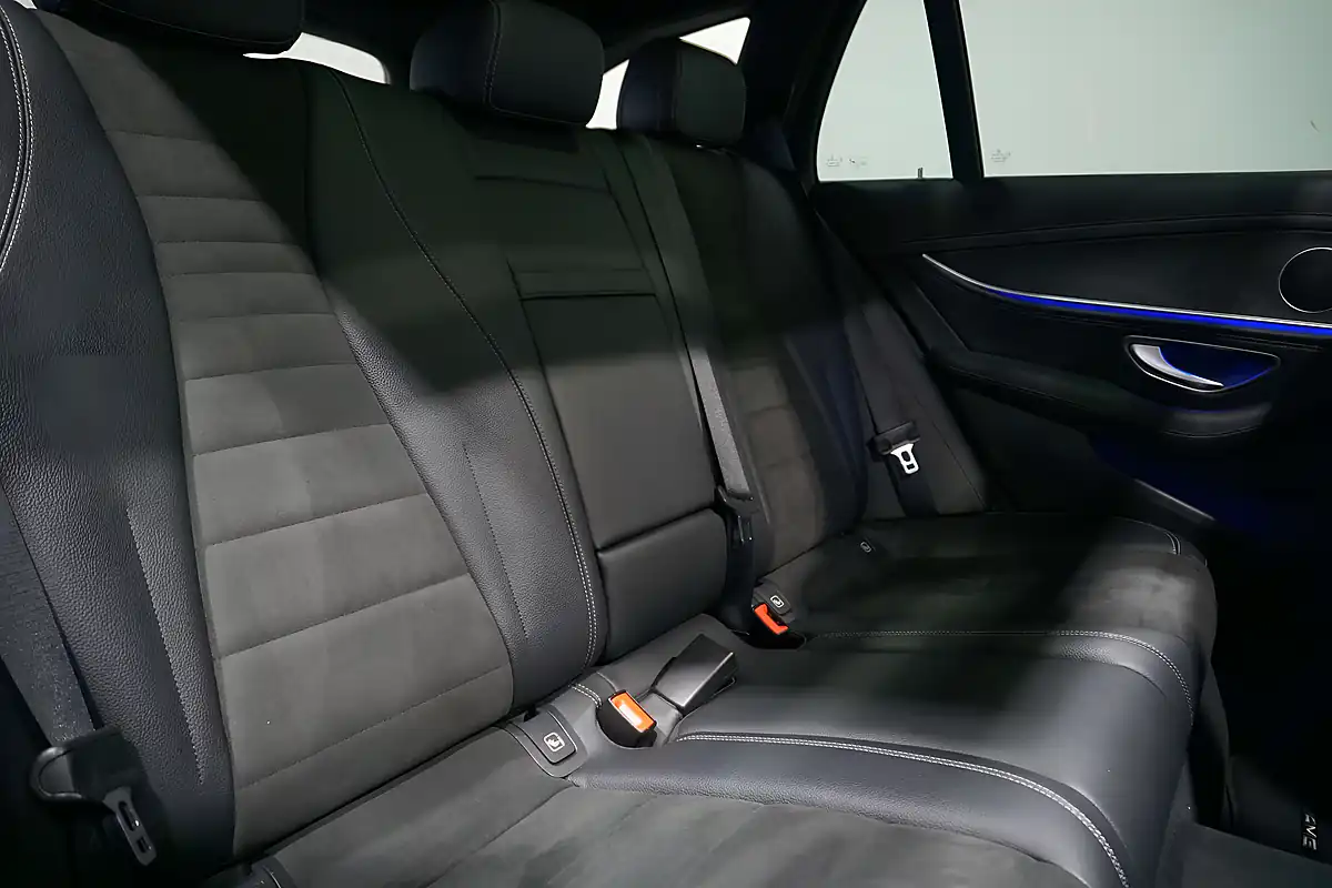 Used 2017 Mercedes E-Class AMG Line (premium) Cavansite Blue - Interior and Exterior details 10