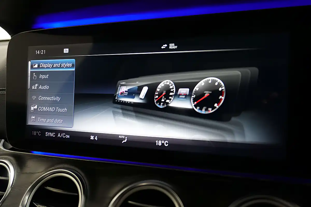 Used 2017 Mercedes E-Class AMG Line (premium) Cavansite Blue - Interior and Exterior details 20