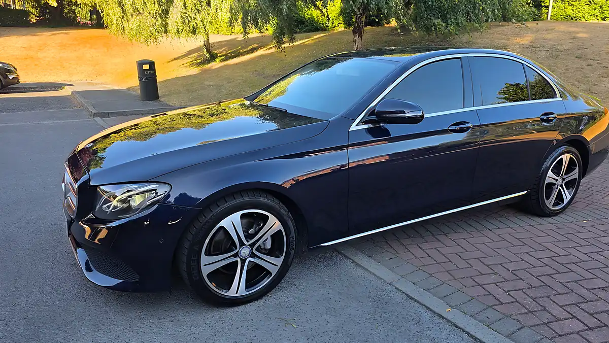 Used 2017 Mercedes E Class Se Blue - Interior and Exterior details 12