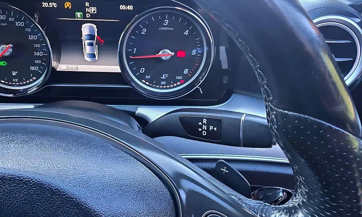 Used 2017 Mercedes E Class Se Blue - Interior and Exterior details 14