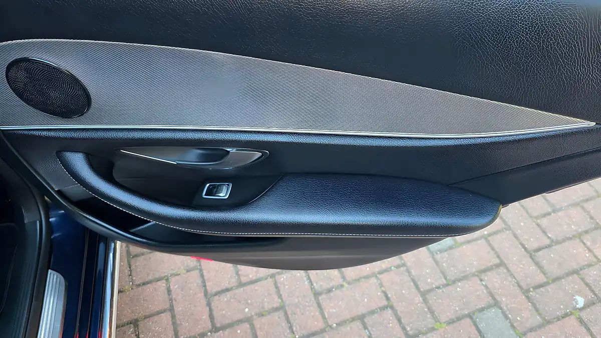Used 2017 Mercedes E Class Se Blue - Interior and Exterior details 18