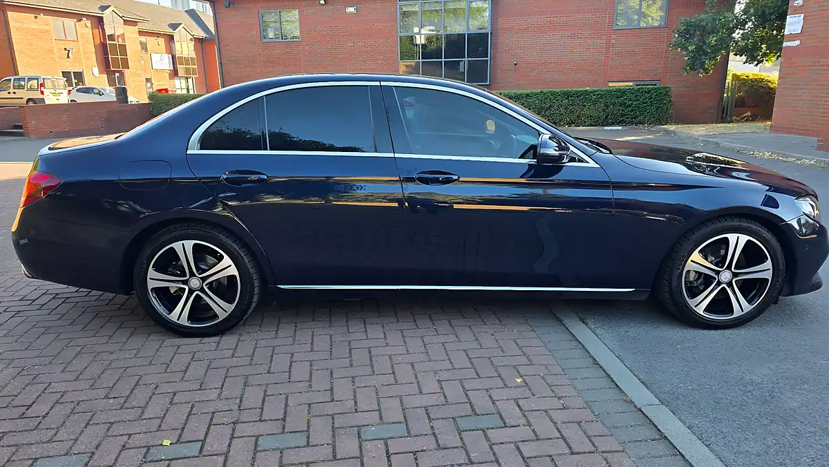 Used 2017 Mercedes E Class Se Blue - Interior and Exterior details 8