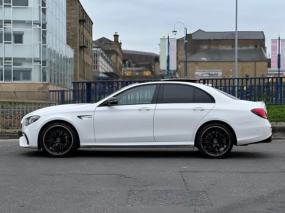 Used 2017 Mercedes E63 Premium White - Interior and Exterior details 9