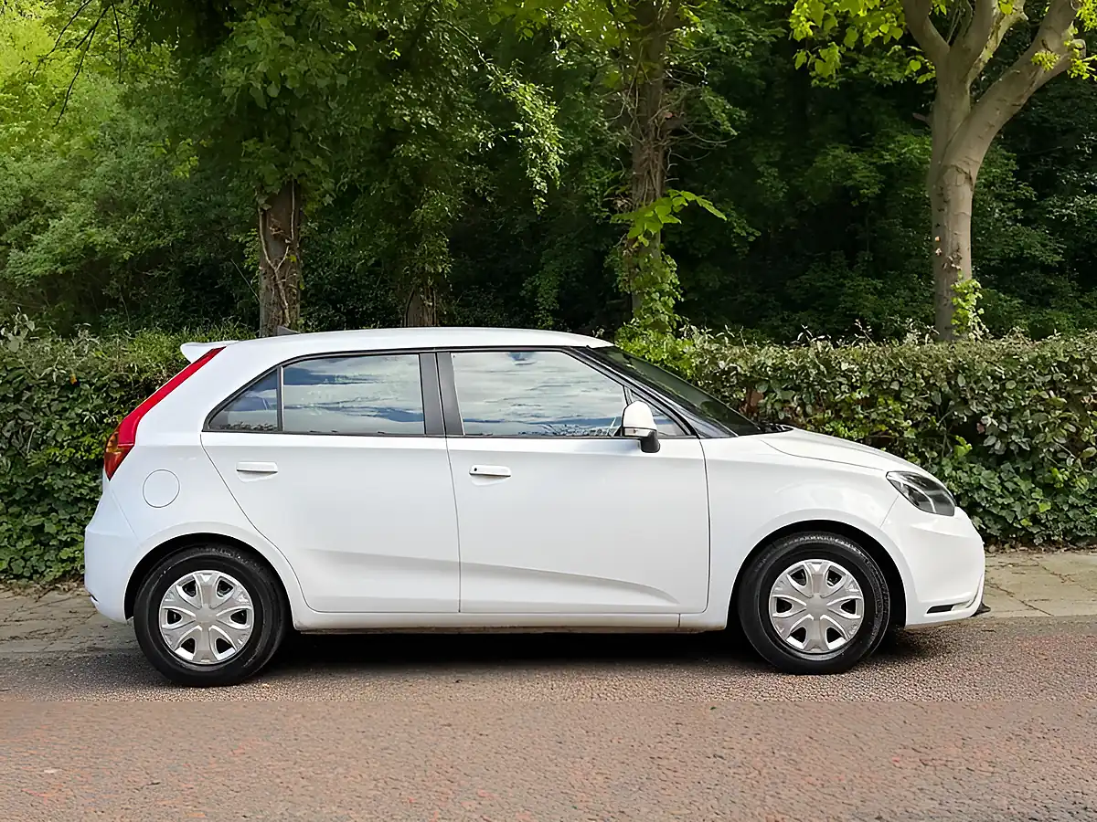 Used 2017 MG MG3 3Form White - Interior and Exterior details 6