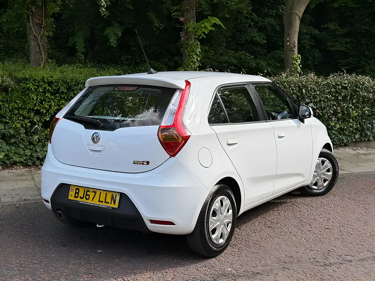 Used 2017 MG MG3 3Form White - Interior and Exterior details 7