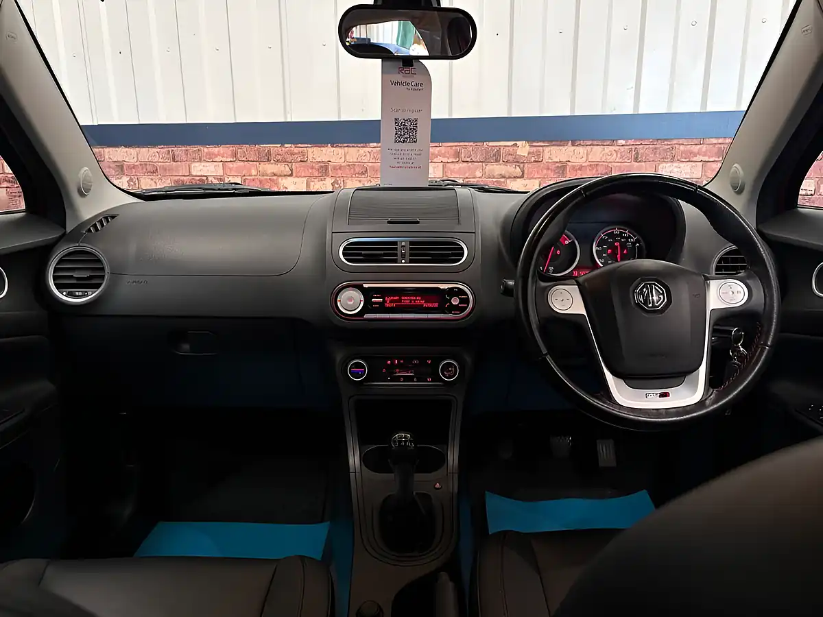 Used 2017 MG MG3 3Style+ Ruby Red - Interior and Exterior details 18