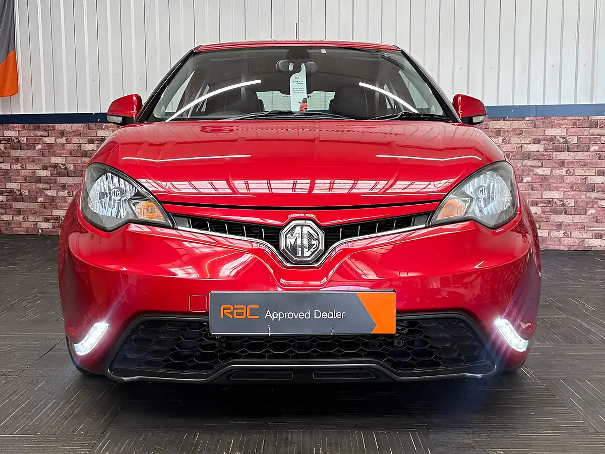 Used 2017 MG MG3 3Style+ Ruby Red - Interior and Exterior details 5