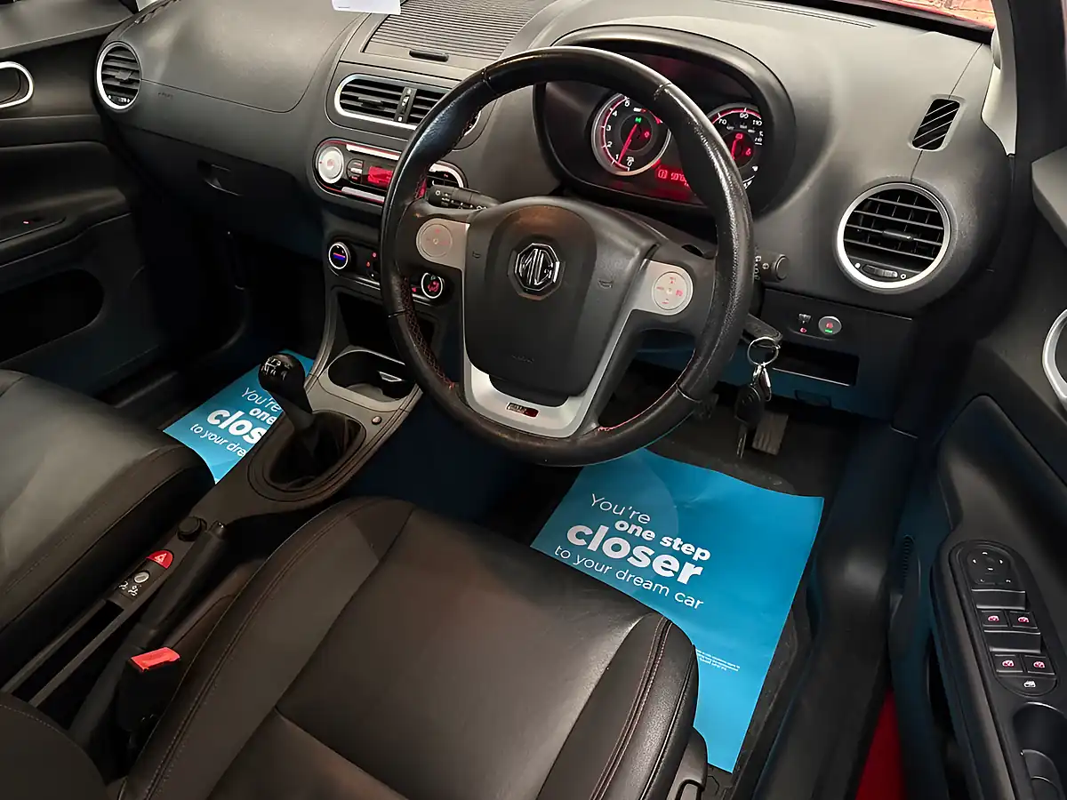 Used 2017 MG MG3 3Style+ Ruby Red - Interior and Exterior details 6