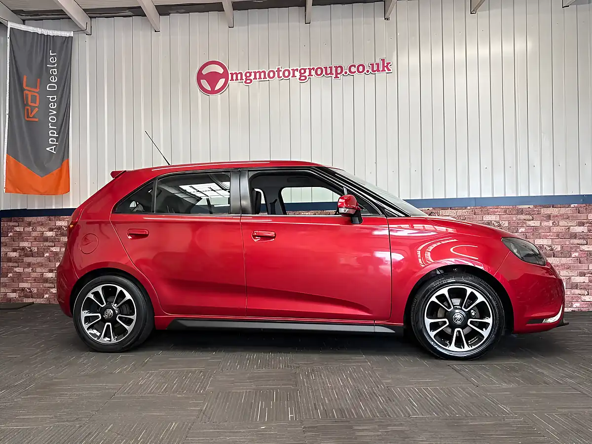 Used 2017 MG MG3 3Style+ Ruby Red - Interior and Exterior details 9