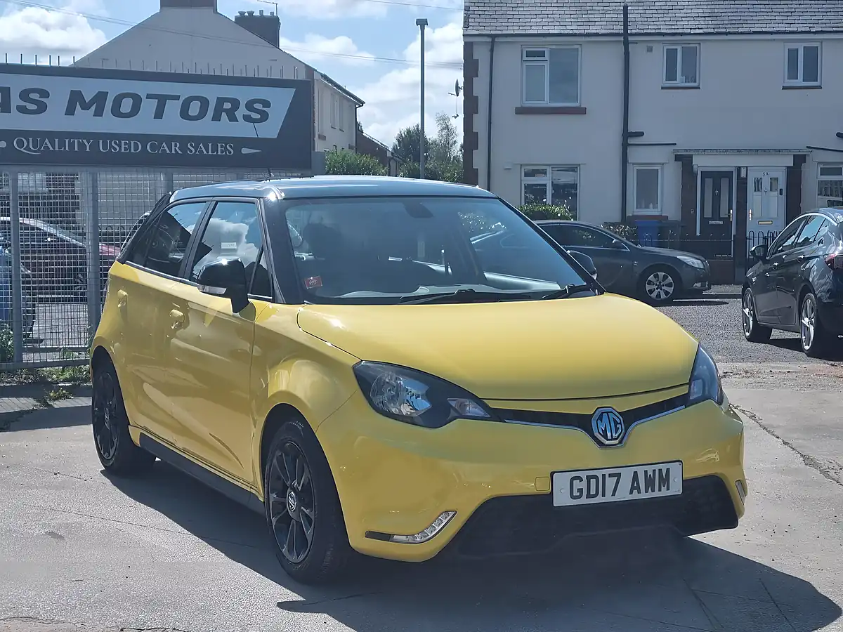 Used 2017 MG MG3 3Style+ Yellow - Front View