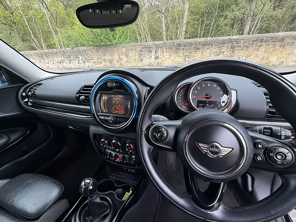 Used 2017 MINI Clubman Black Pack Black - Interior and Exterior details 10