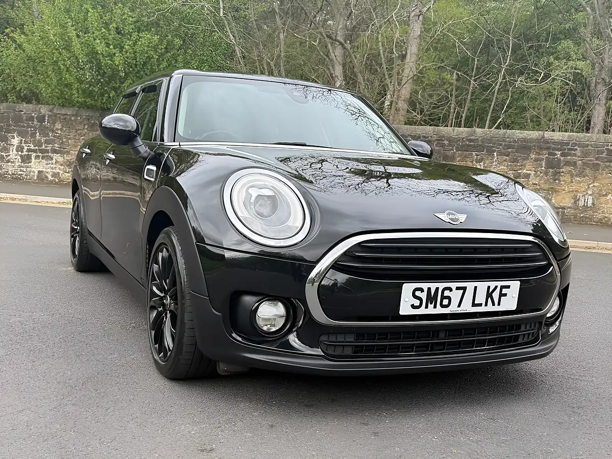Used 2017 MINI Clubman Black Pack Black - Interior and Exterior details 17