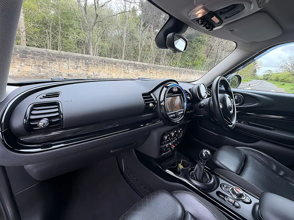 Used 2017 MINI Clubman Black Pack Black - Interior and Exterior details 18