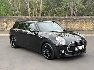 Used 2017 MINI Clubman Black Pack Black - Interior and Exterior details 5