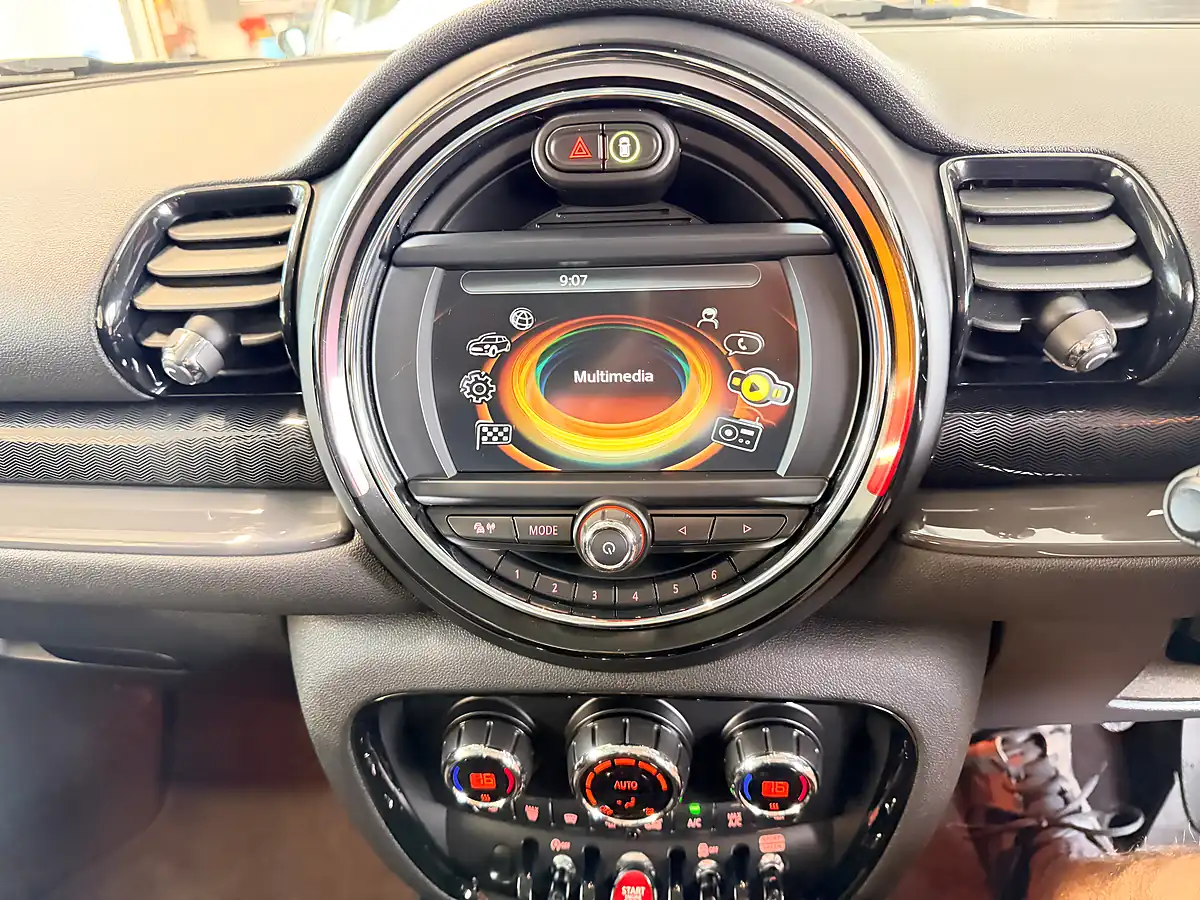 Used 2017 MINI Clubman Cooper Blue - Interior and Exterior details 15