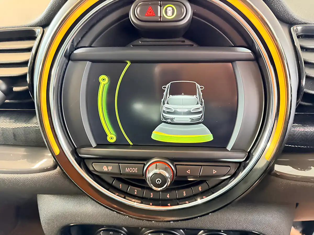 Used 2017 MINI Clubman Cooper Blue - Interior and Exterior details 16