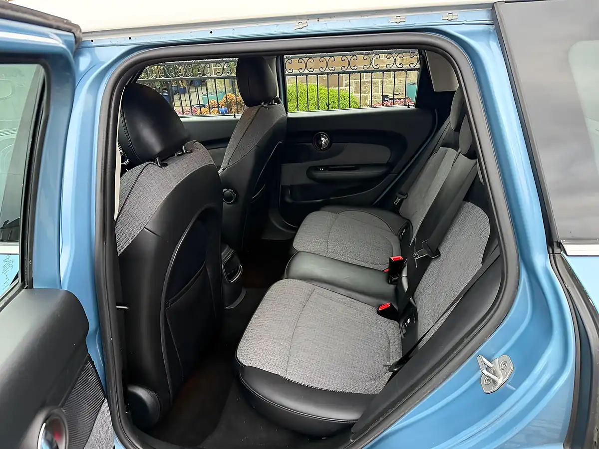 Used 2017 MINI Clubman Cooper Digital Blue - Interior and Exterior details 15