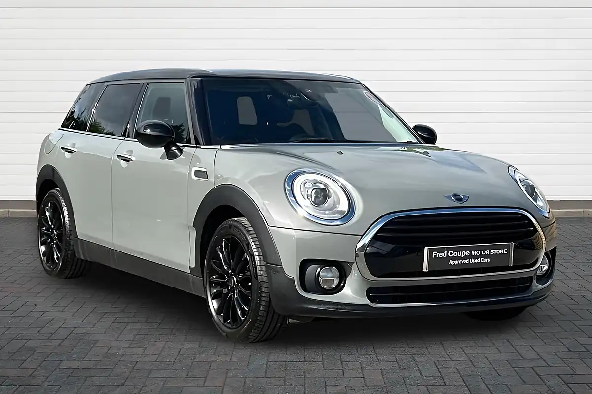 Used 2017 MINI Clubman Cooper Grey - Front View