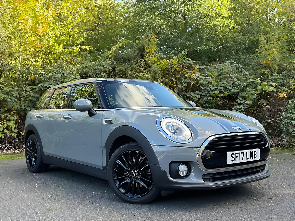 Used 2017 MINI Clubman Cooper Moonwalk Grey - Interior and Exterior details 2
