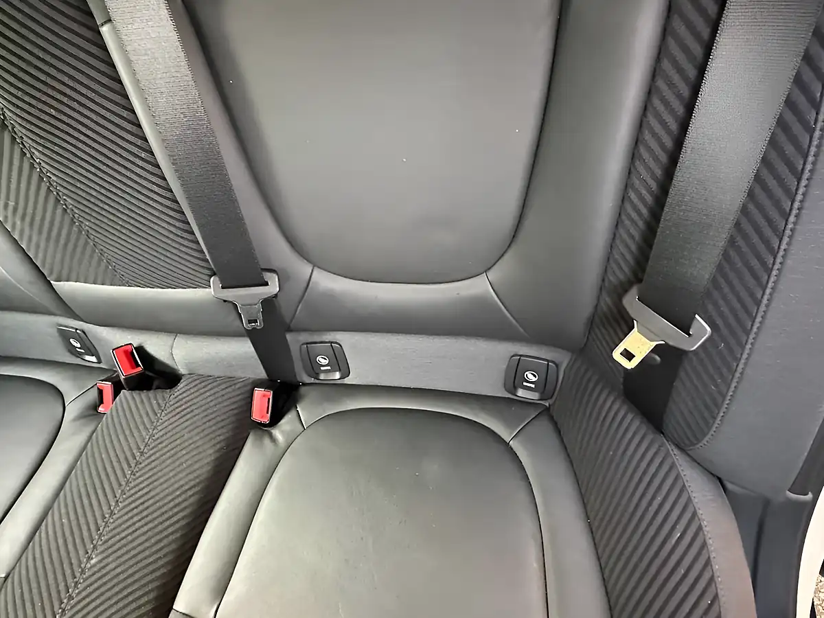 Used 2017 MINI Clubman Cooper Pepper White - Interior and Exterior details 12