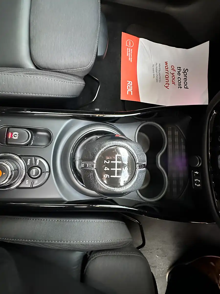 Used 2017 MINI Clubman Cooper Pepper White - Interior and Exterior details 14