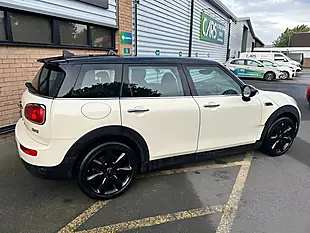 Used 2017 MINI Clubman Cooper Pepper White - Interior and Exterior details 3