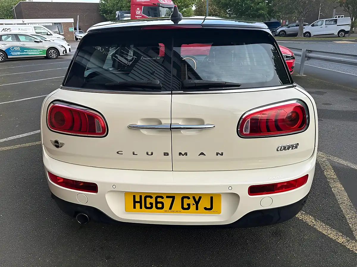 Used 2017 MINI Clubman Cooper Pepper White - Interior and Exterior details 4