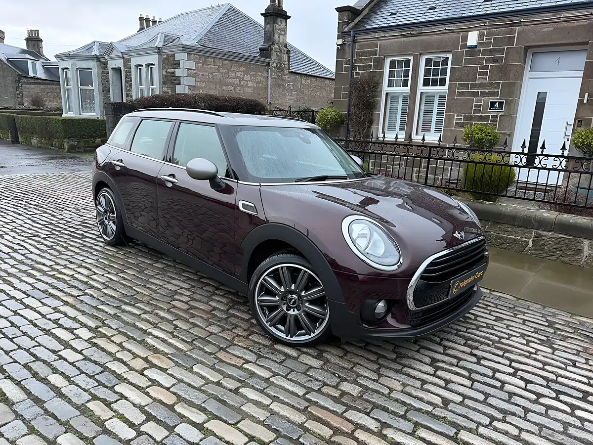 Used 2017 MINI Clubman Cooper Pure Burgundy - Front View