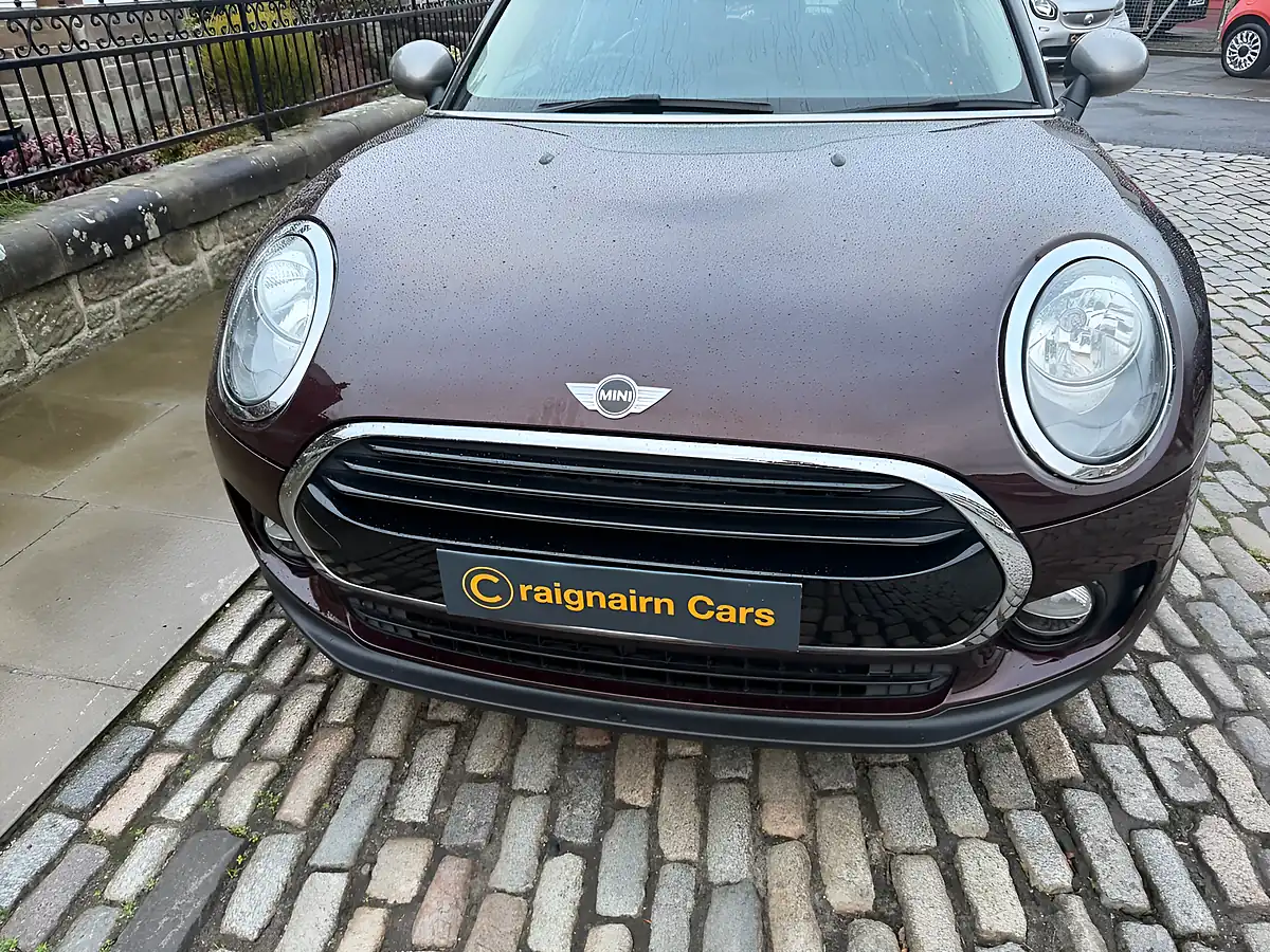 Used 2017 MINI Clubman Cooper Pure Burgundy - Interior and Exterior details 15