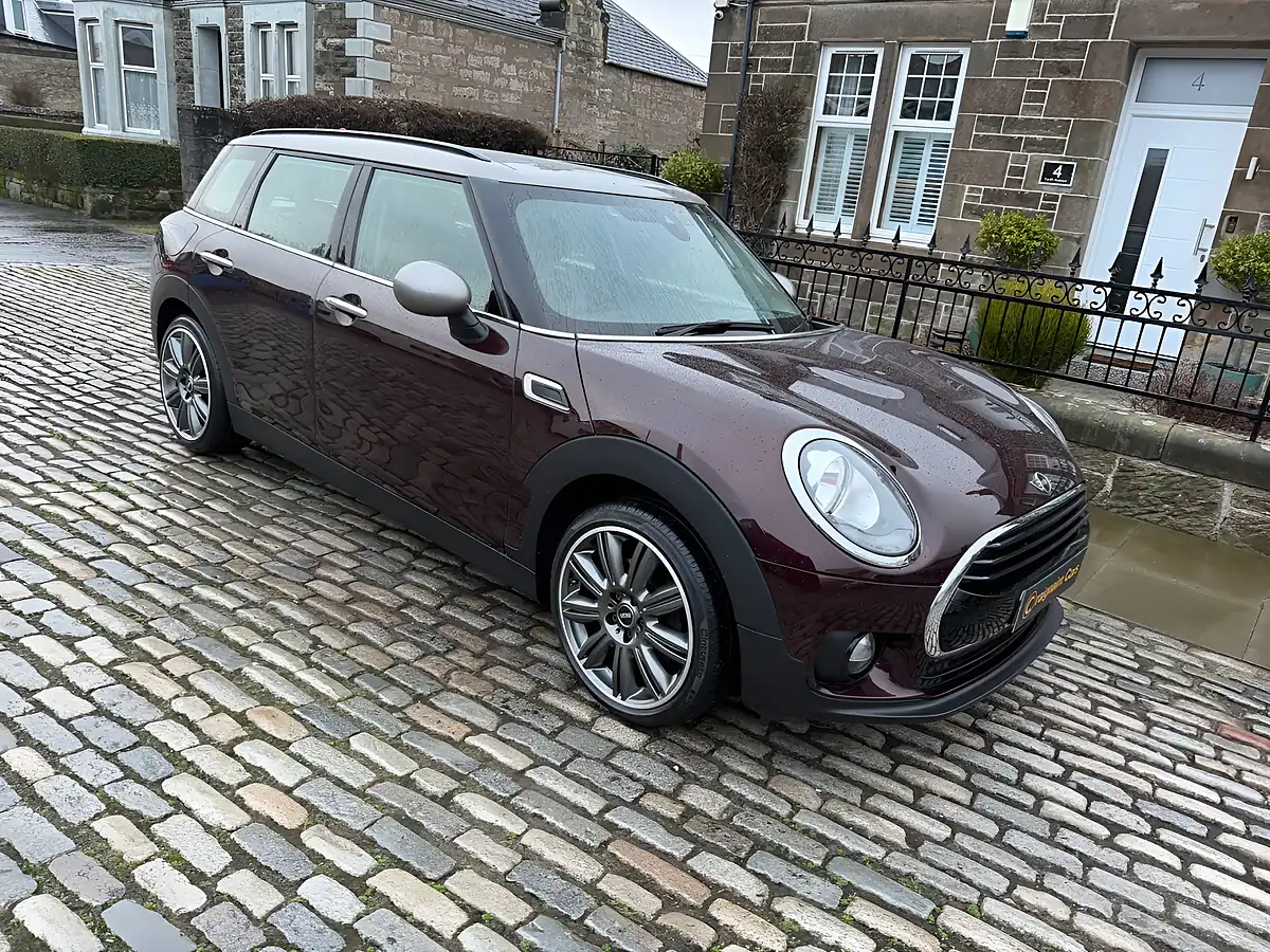 Used 2017 MINI Clubman Cooper Pure Burgundy - Interior and Exterior details 16