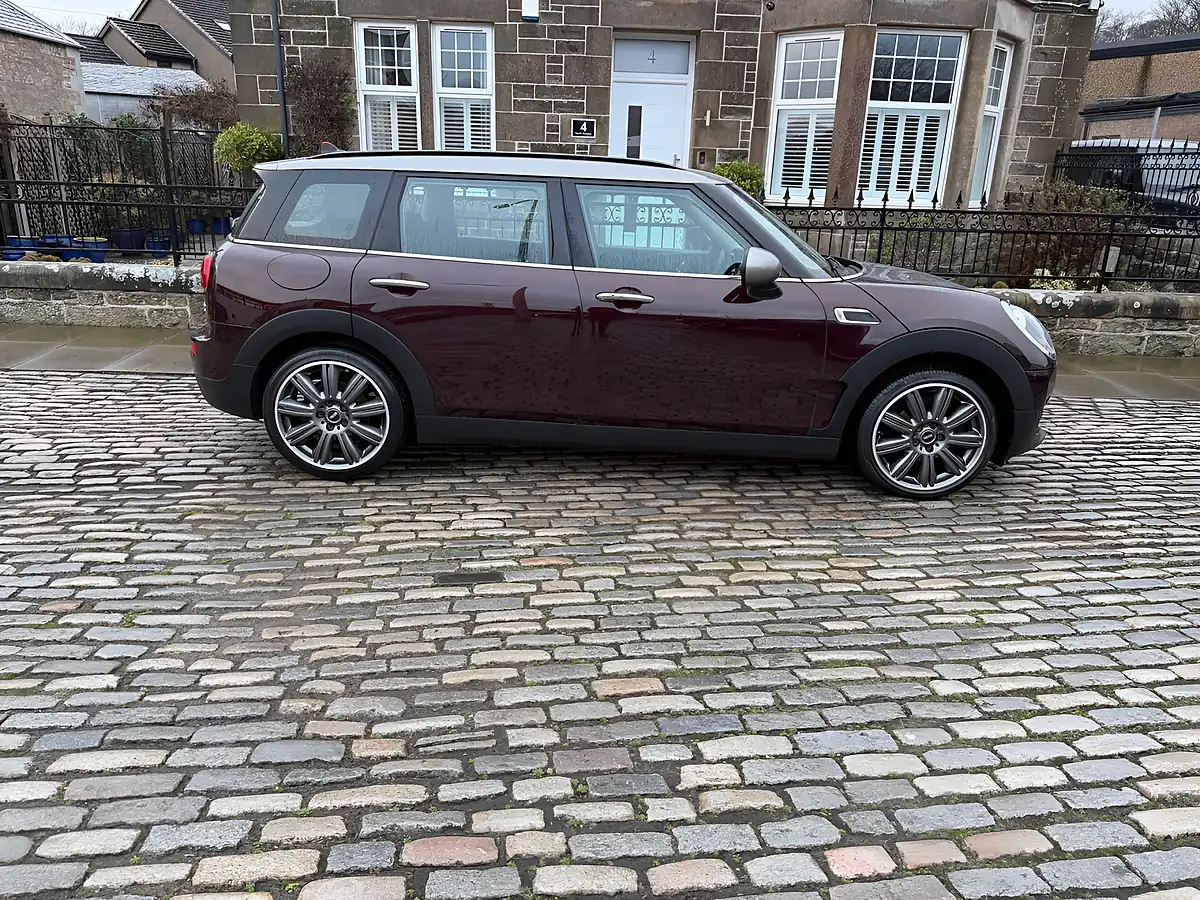 Used 2017 MINI Clubman Cooper Pure Burgundy - Interior and Exterior details 4