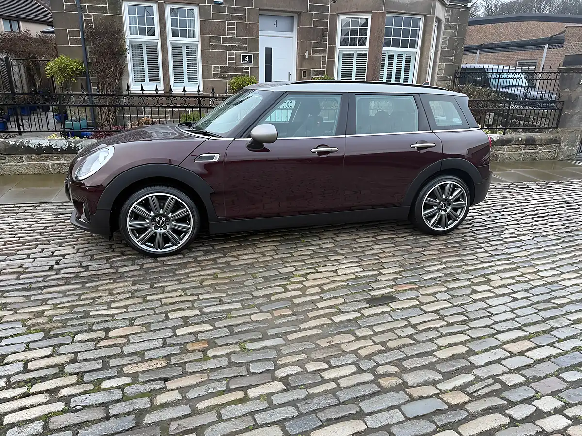 Used 2017 MINI Clubman Cooper Pure Burgundy - Interior and Exterior details 5