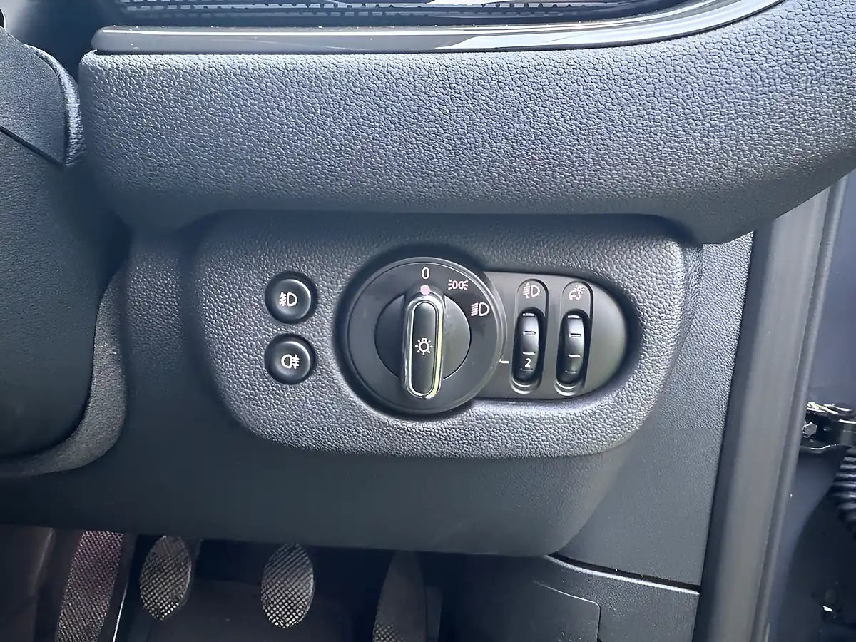 Used 2017 MINI Clubman Cooper S Estate Grey - Interior and Exterior details 19