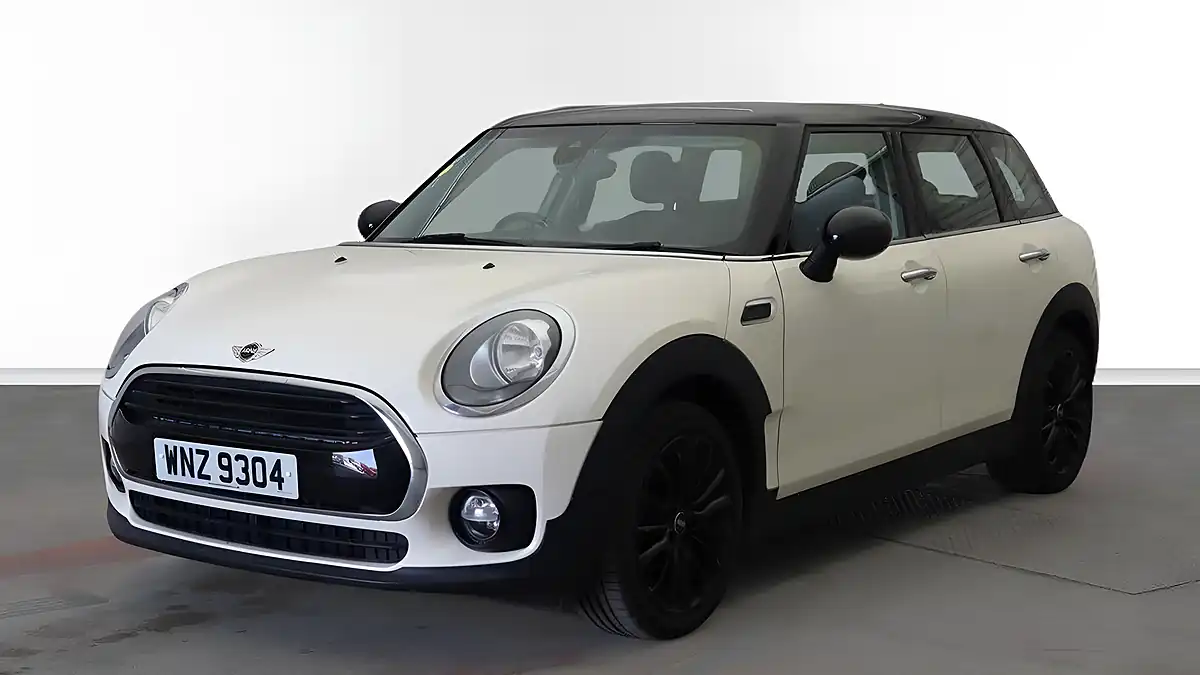 Used 2017 MINI Clubman Cooper White - Interior and Exterior details 2