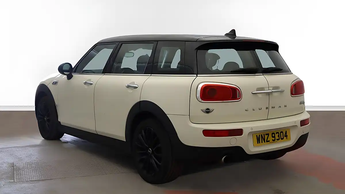 Used 2017 MINI Clubman Cooper White - Interior and Exterior details 3