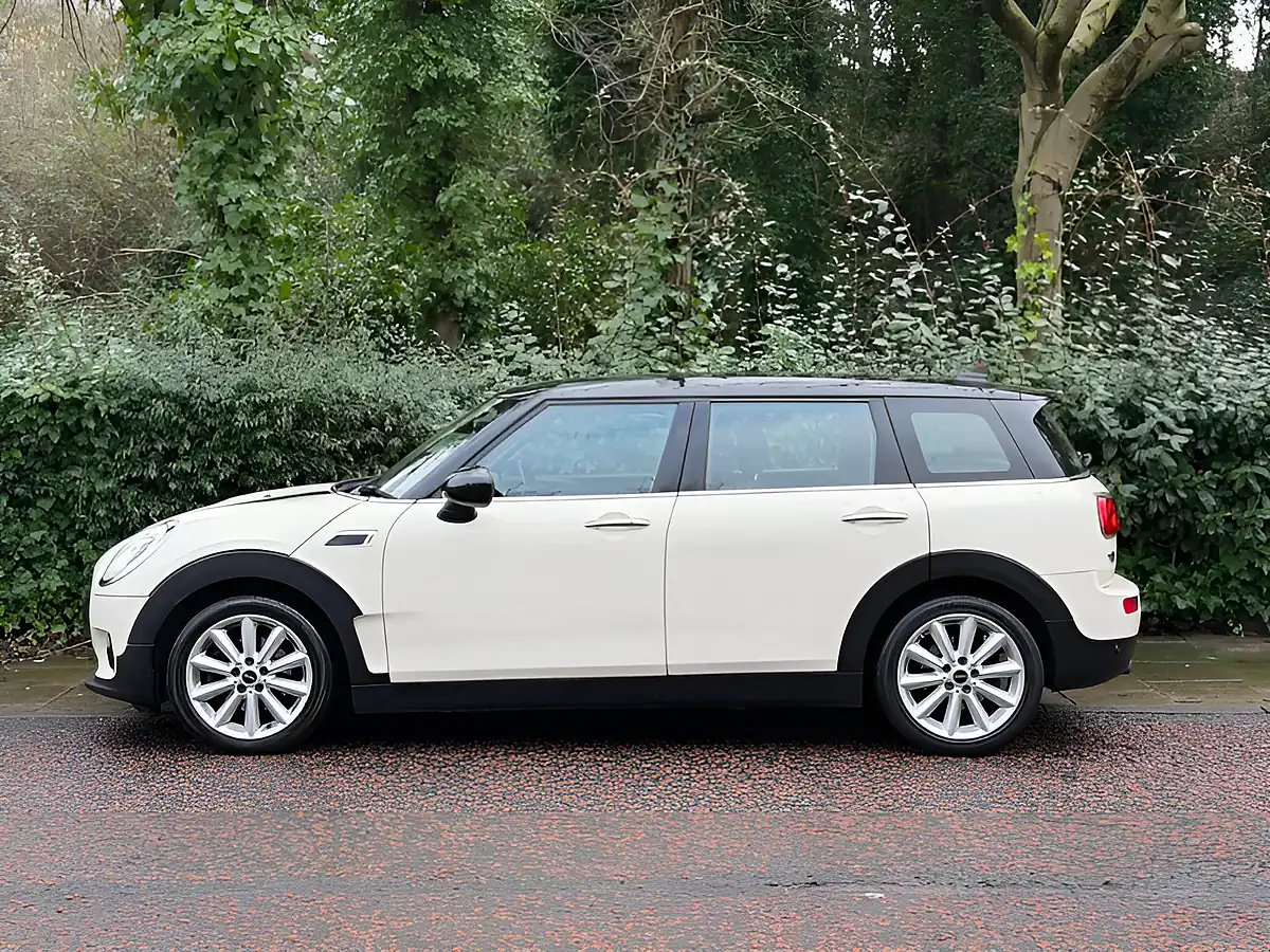 Used 2017 MINI Clubman Cooper White - Interior and Exterior details 11