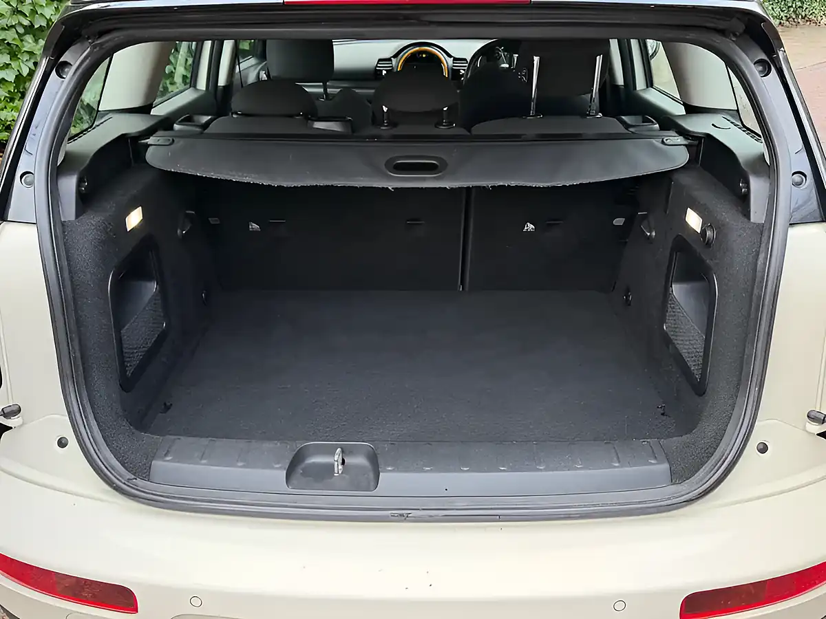Used 2017 MINI Clubman Cooper White - Interior and Exterior details 12
