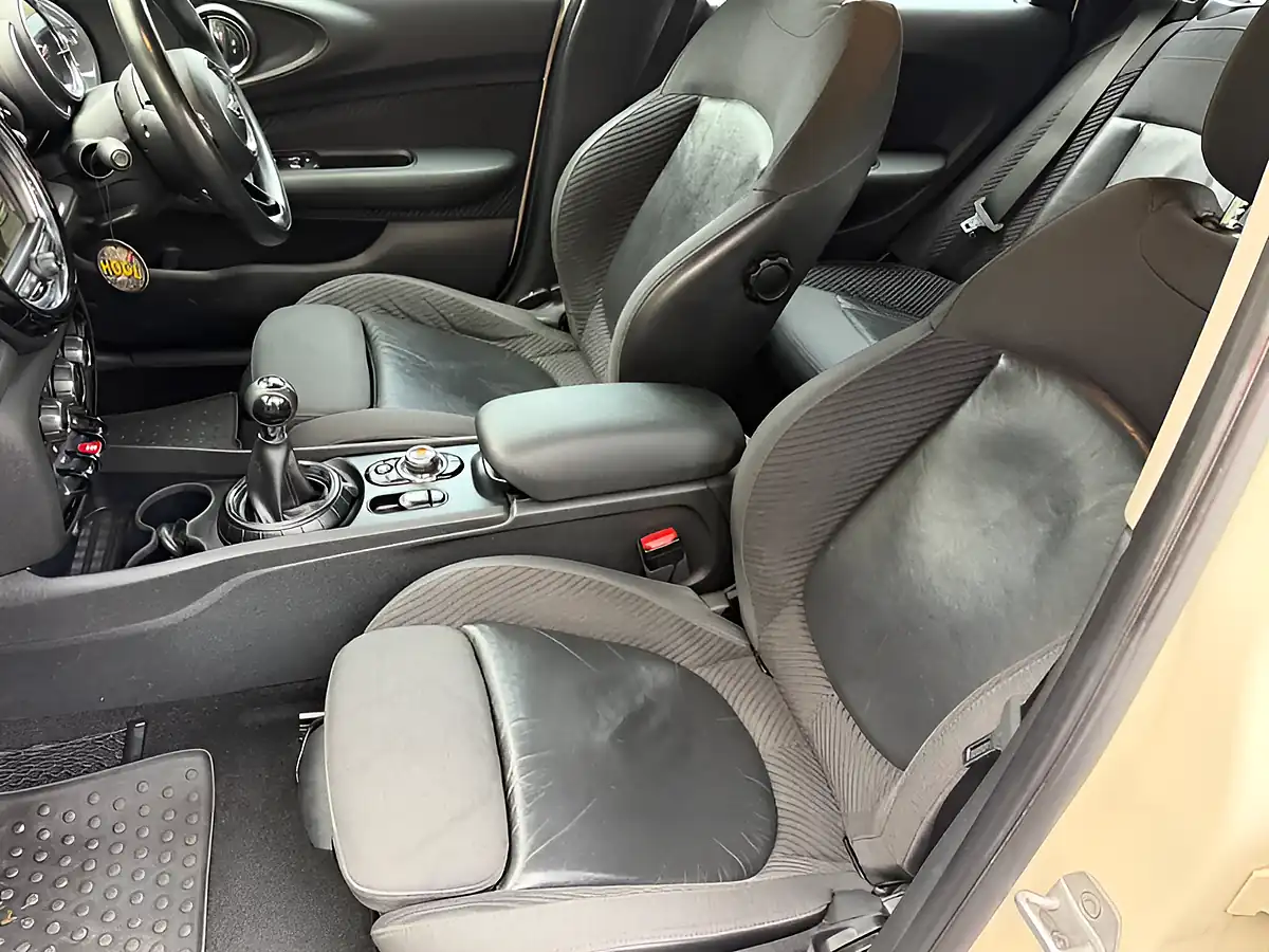 Used 2017 MINI Clubman Cooper White - Interior and Exterior details 14