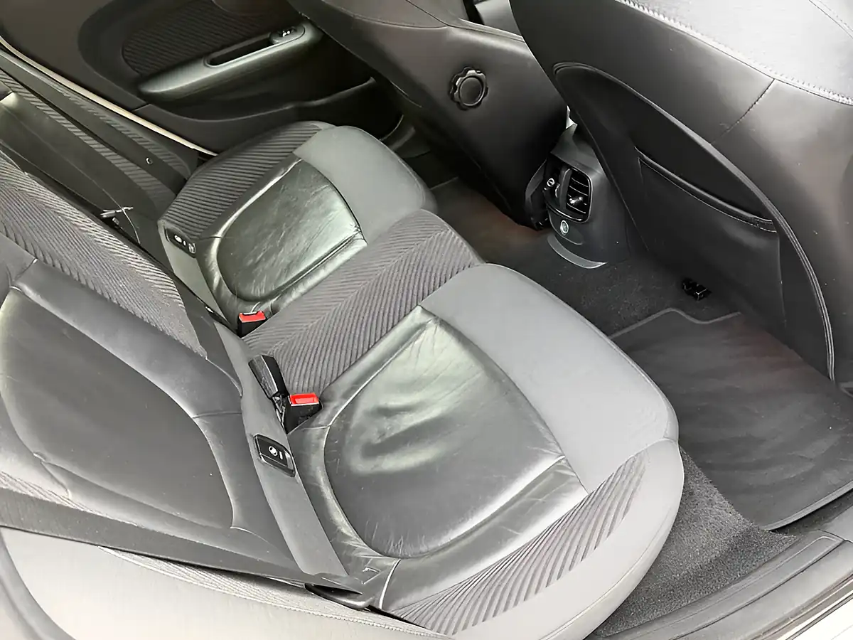 Used 2017 MINI Clubman Cooper White - Interior and Exterior details 16