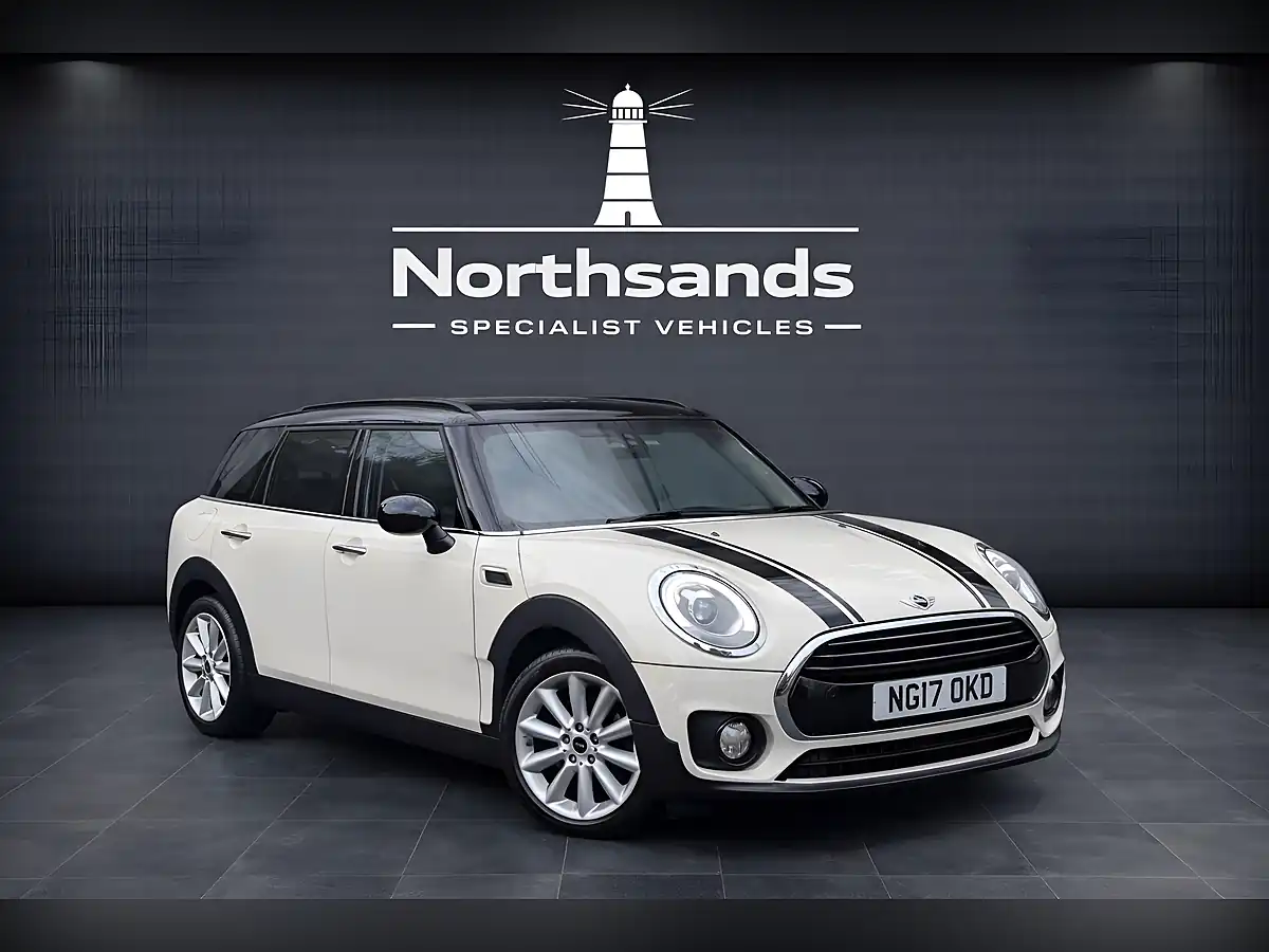 Used 2017 MINI Clubman Cooper White - Interior and Exterior details 17