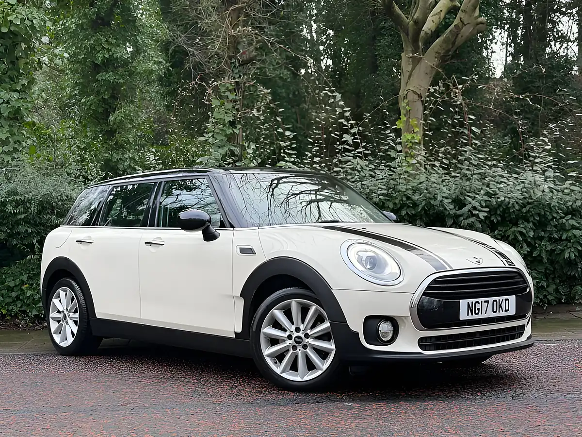 Used 2017 MINI Clubman Cooper White - Interior and Exterior details 3
