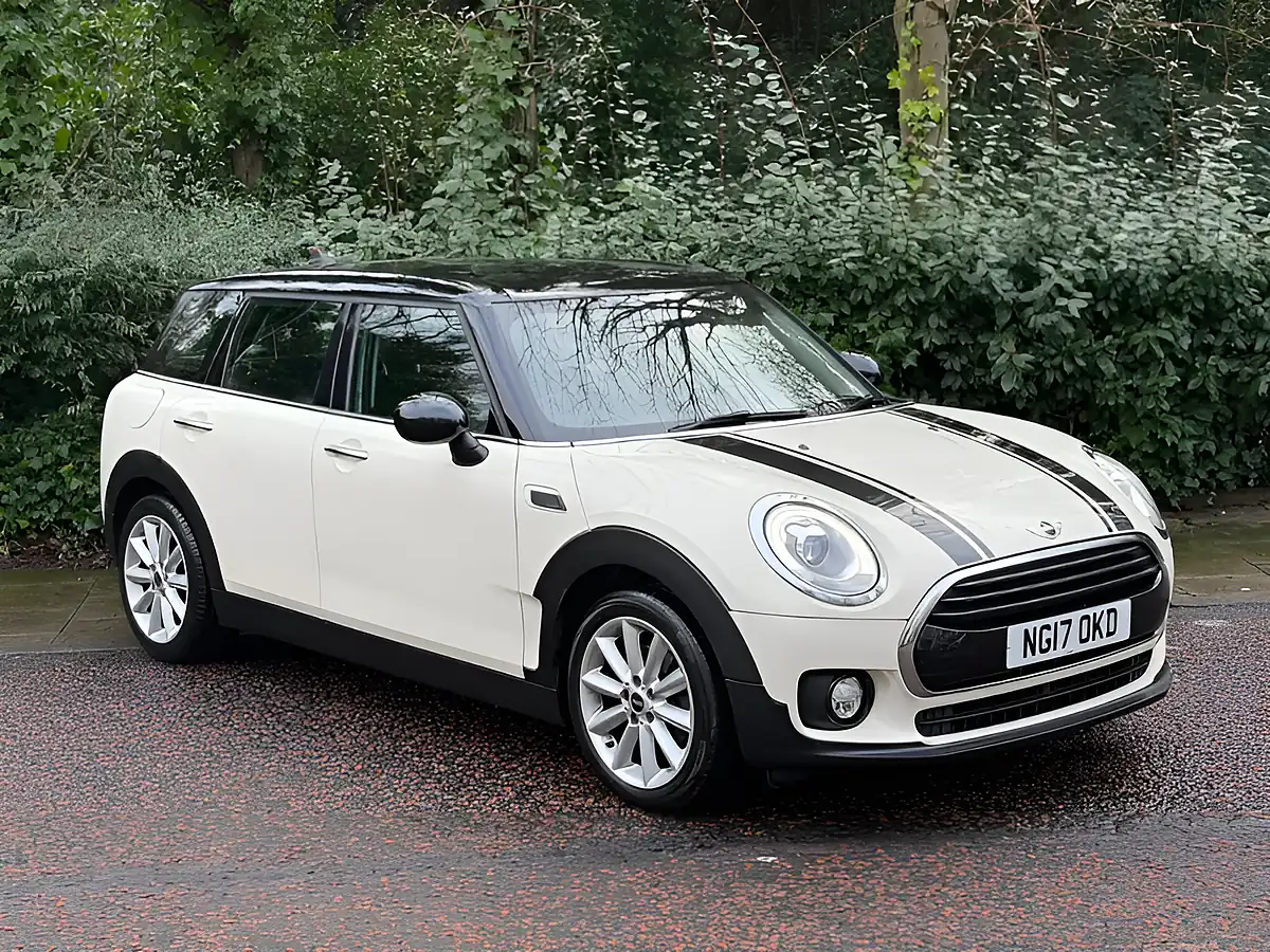 Used 2017 MINI Clubman Cooper White - Interior and Exterior details 5