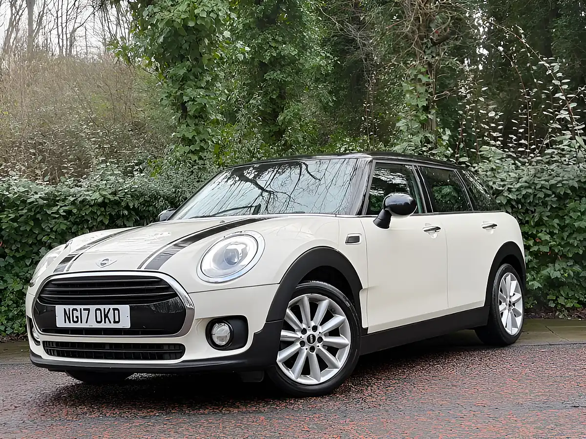 Used 2017 MINI Clubman Cooper White - Interior and Exterior details 8