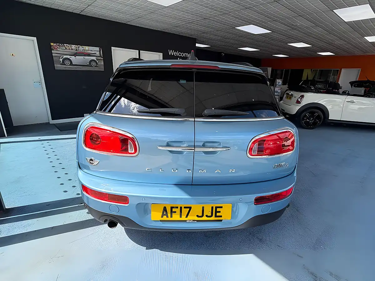 Used 2017 MINI Clubman One Blue - Interior and Exterior details 8